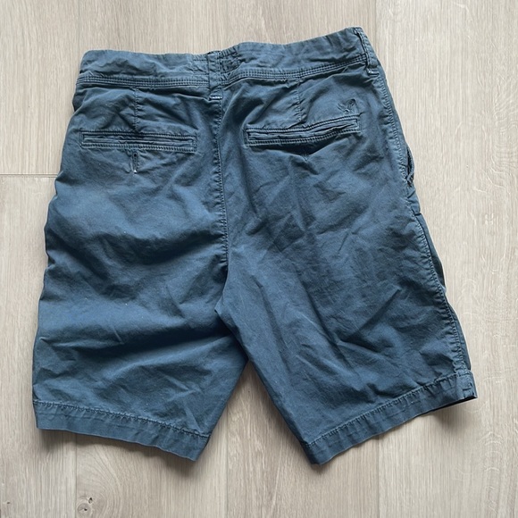 American Eagle Extreme Flex Classic Mens Size 28 Gray Stretch Chino Shorts - Picture 2 of 8